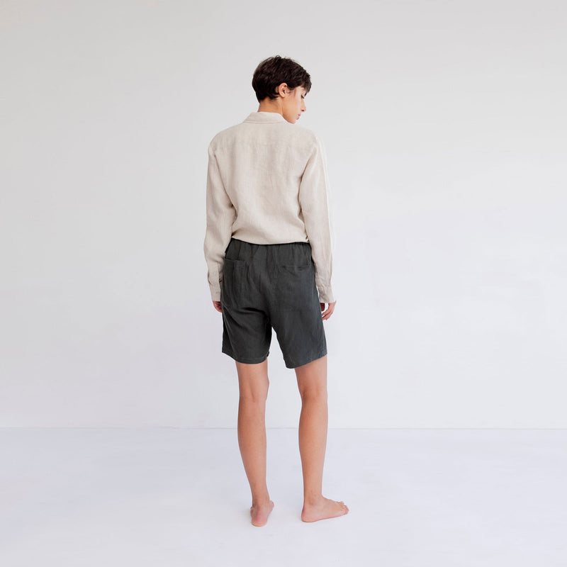 BERMUDA SHORTS, DARK GREEN