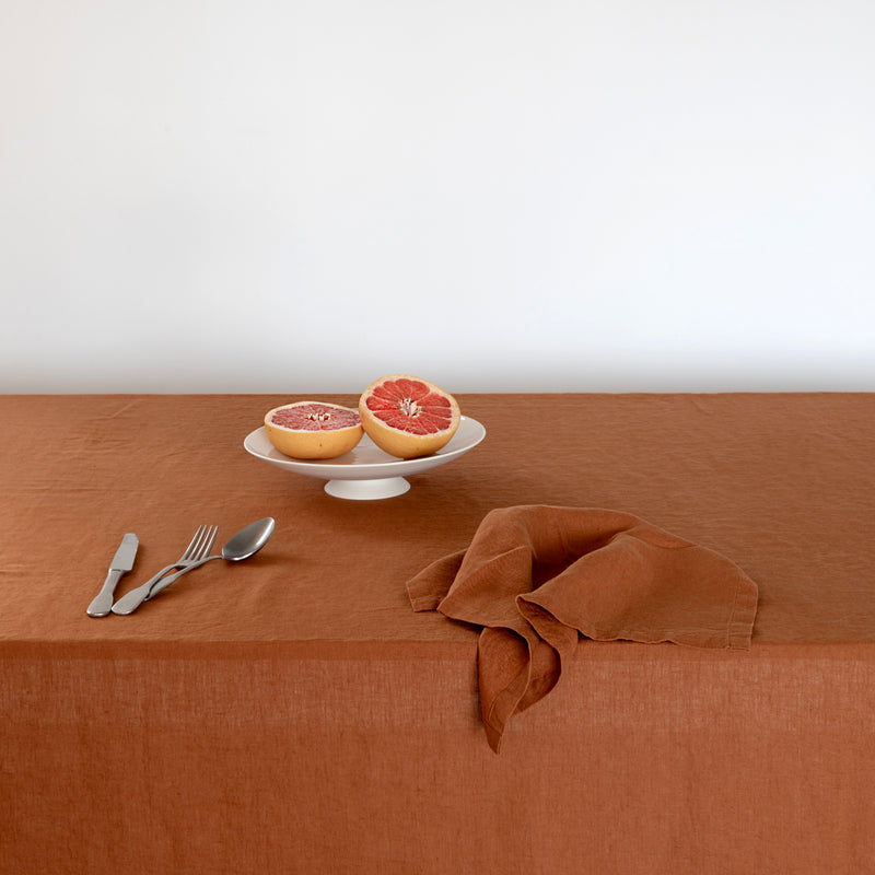 TABLECLOTHS, RUST