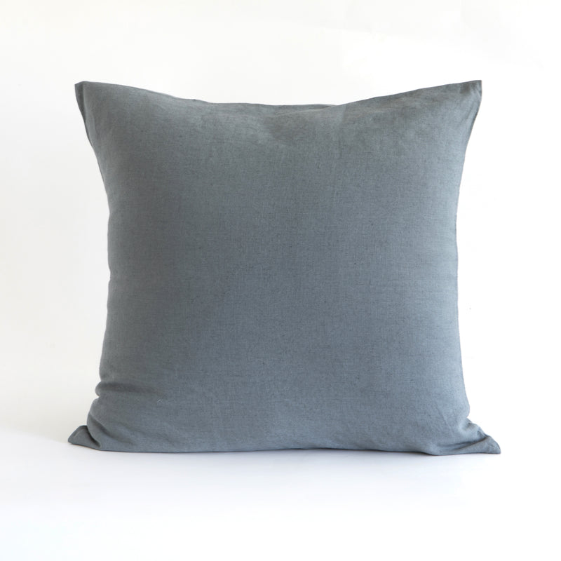 CLASSIC DECORATIVE PILLOW 50x50, BLUE